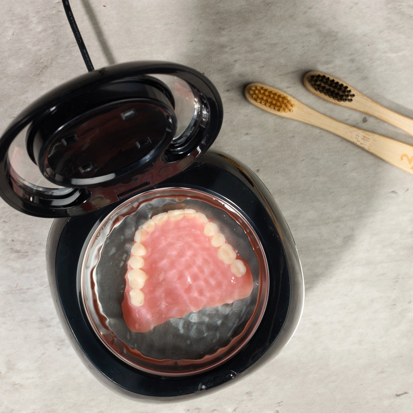 Ploise Denture Dome + Denture Cleaner